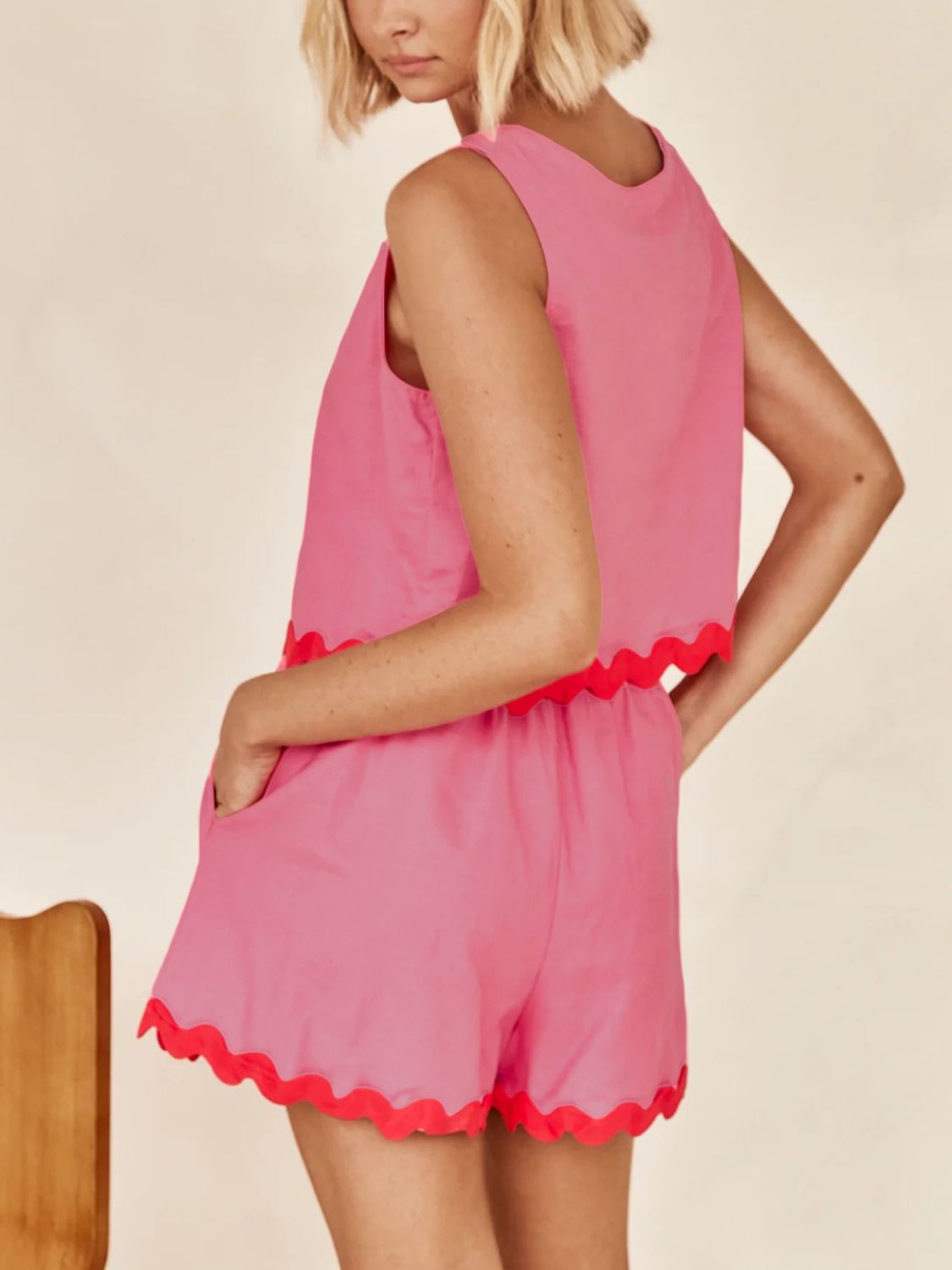 Contrast Trim Round Neck Tank and Shorts Set