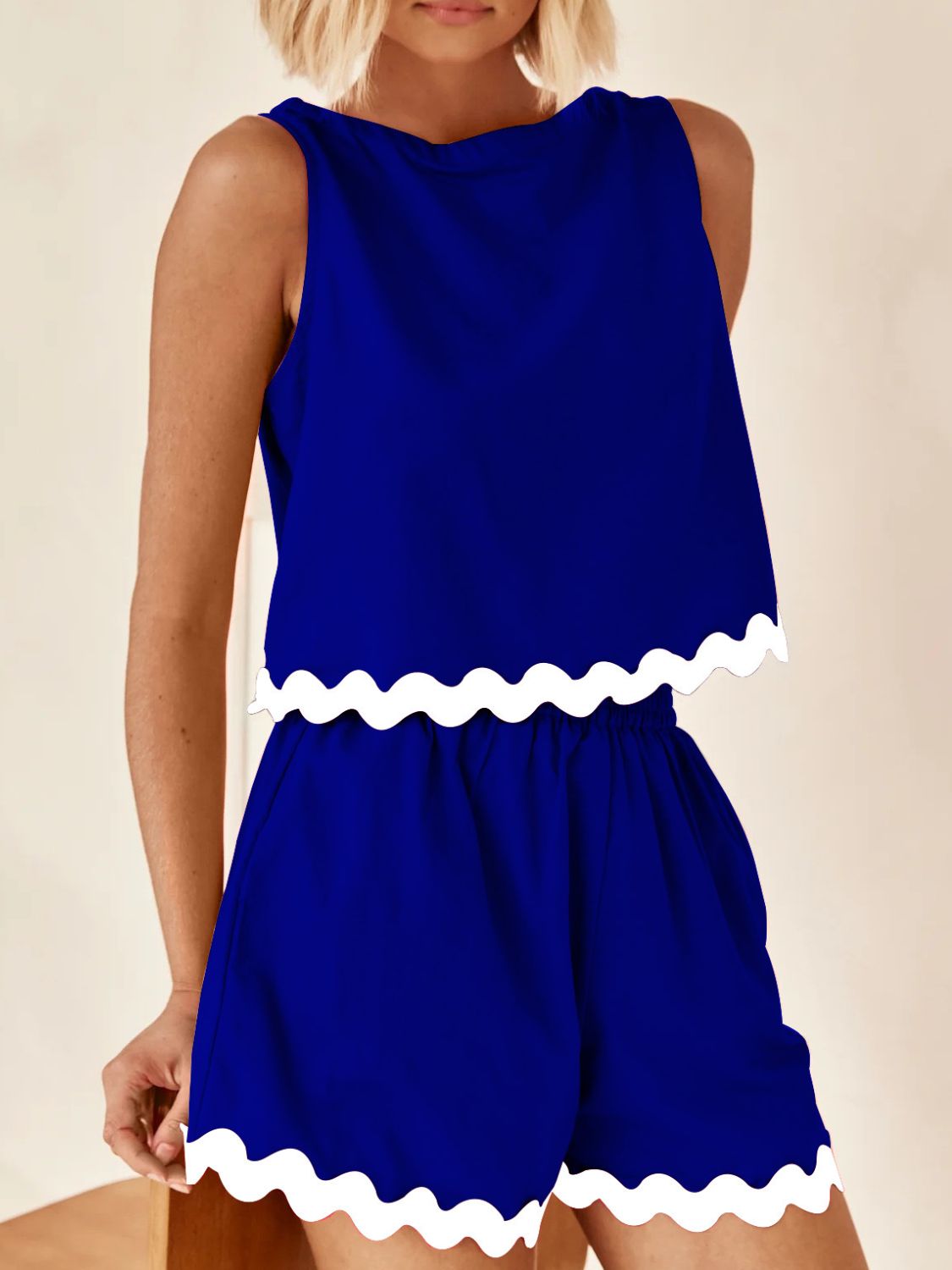 Contrast Trim Round Neck Tank and Shorts Set