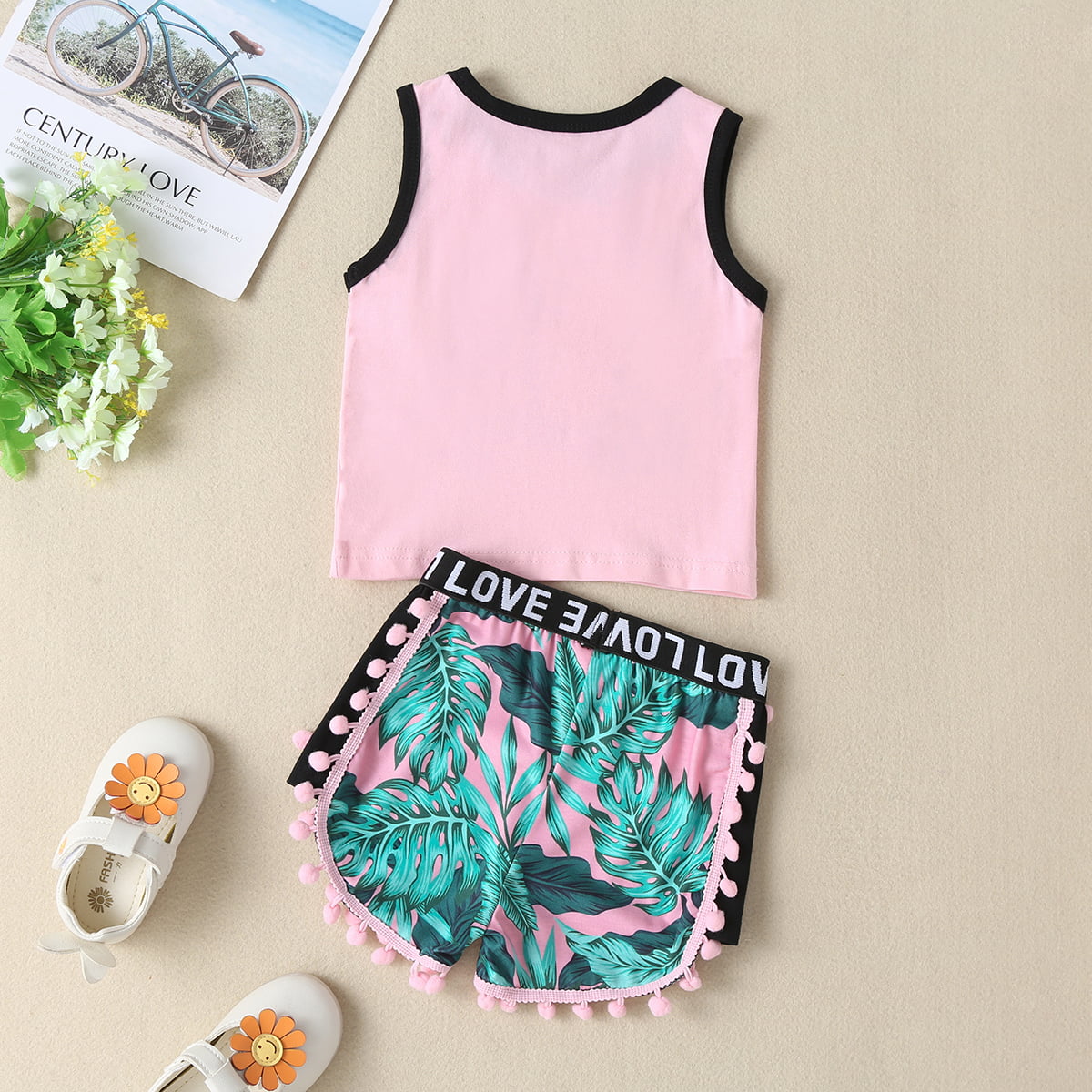 SUNNY BEACH HOLIDAY Graphic Tank and Printed Pom-Pom Trim Shorts Set